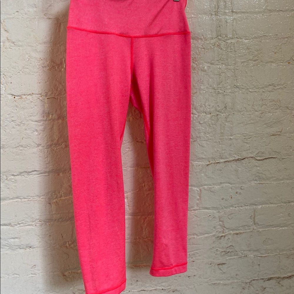 Pink cropped work out leggings